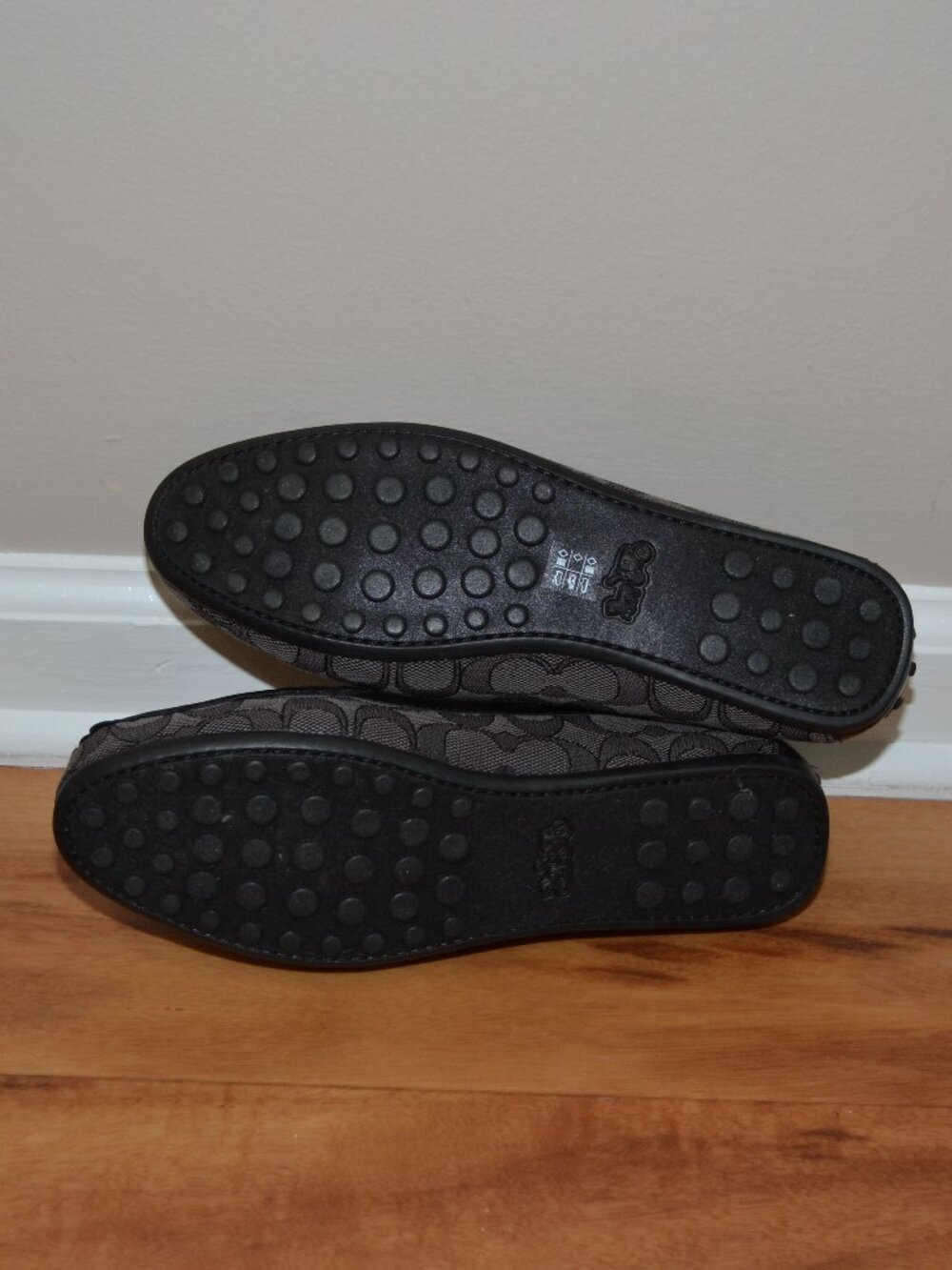 Coach black/gray Monogram Women’s size 7 Gable Signature Comfort Loafers - Picture 9 of 10